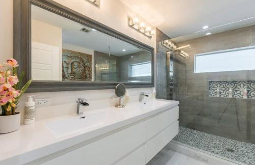 Olas Villa by Rove Travel - Home with Heated Pool - Foto 7