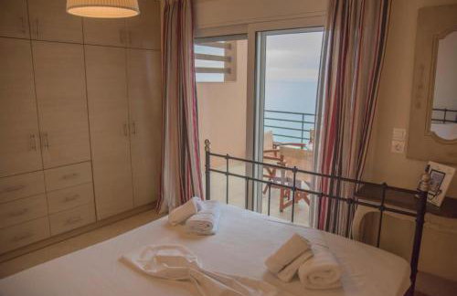 House Vraсhos-Loutsa - Foto 19