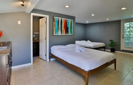 City Paradise Saltwater Pool-Spa and Ping-Pong - Foto 22