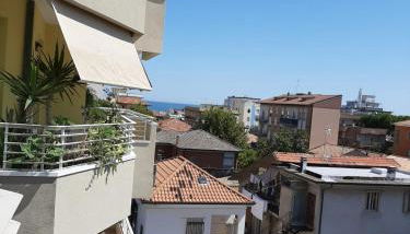 DOMUS MARIS Viserba, Spiagge e Centro a 100 mt Rimini Centro a 10 minuti in auto OFFERTA SIGEP 2026 FIERA RIMINI A 5 MINUTI - Photo 5