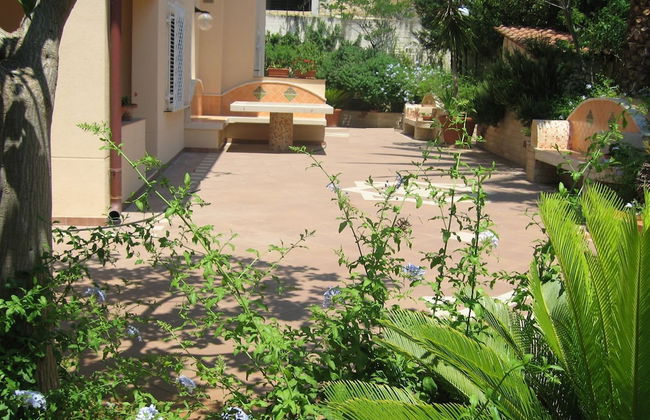 Lush Holiday Home in Sciacca near Golf Course - Photo 12