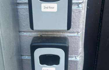 Cozy 2-3 Bedroom Apartment in Center City! - Foto 8