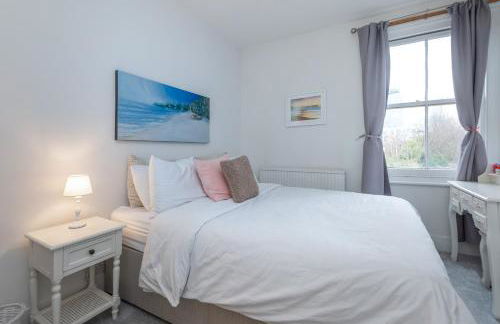 Stylish 3-Bed House in Brentford near Richmond - Foto 16
