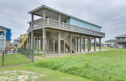 Luxe Crystal Beach Retreat with Views! Walk to Shore - Foto 29