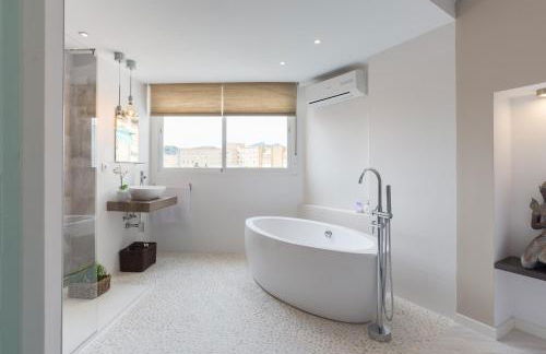 Stunning Spacious City Apartment with free parking - Foto 28