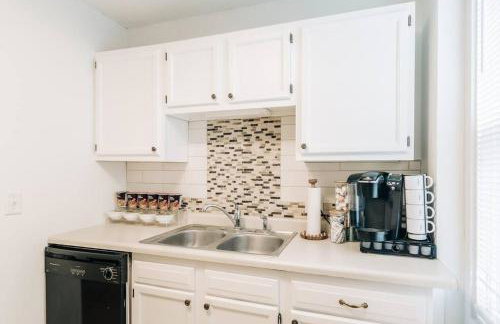 Bright, chic & spacious in the heart of St. Paul by Summit-University with porch and swing chairs - Foto 10