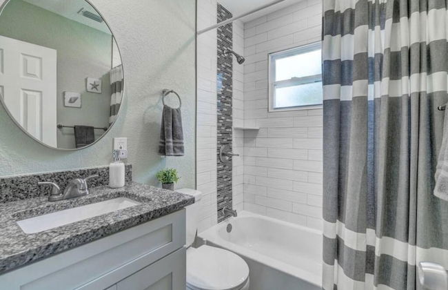 Heated Pool Close to St Pete Tampa Pet Friendly - Foto 25