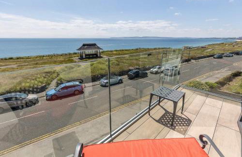 Beachcliff - On the Seafront with Two Balconies - Photo 19