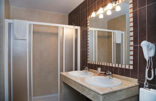 Antiguo Casino de los Arribes - Photo 52