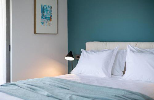 Boutique Saline Apartments - Blue - Photo 41