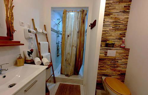 Studio19 Cosy Sauna Jacuzzi et jardinet privatifs - Foto 6