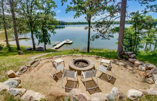 Waterfront Pequot Lakes Cabin Fire Pit and Views! - Foto 1