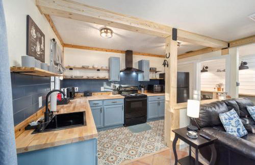 Historic Carriage House Downtown 2 bedroom 1 bath - Foto 14