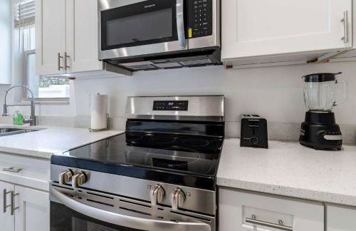 Tampa 3BR Near Zoo & Cruise Port - Sleeps 8 - Foto 10