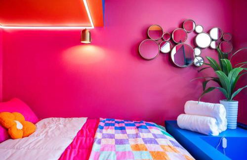 Chic Home with Large Private Yard! Hot Tub, Close To Downtown - Foto 21