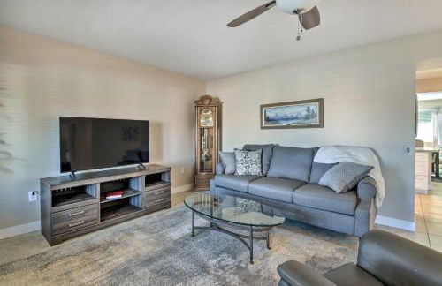 Patio and Pool Access! Peaceful Home in Sun City - Foto 5