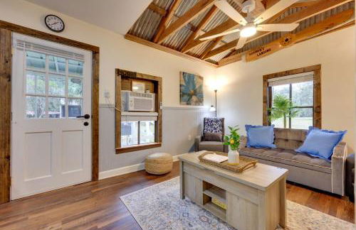 Hawthorne Anglers Cabin with Lake and Dock Access! - Foto 6