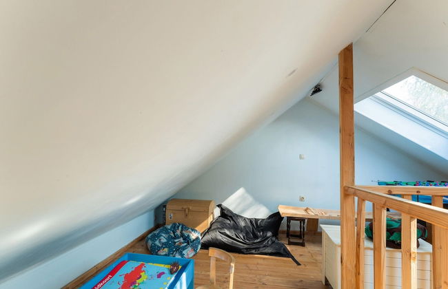 Amazing Holiday Home With Spacious Garden - Photo 6