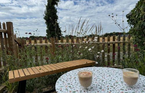 Cosy Flint Cottage - Photo 34