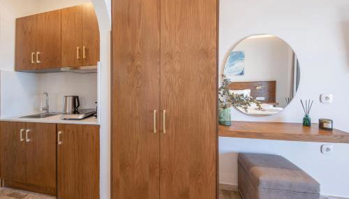 Galatia Studios and Apartments - Foto 5, stove, wardrobe