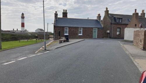 Seaside Cottage Retreat in Peterhead - Photo 3