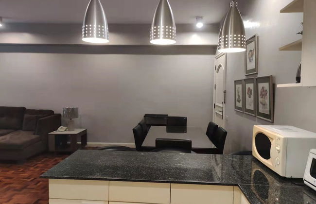 GOTOPHI at Renaissance 3000 BGC - Foto 3