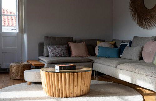 Charmingly Renovated Village House in Sintra, Penedo - Photo 55