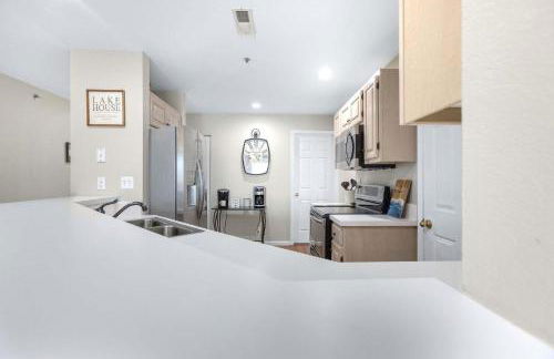 Family Lakefront Oasis - Picture Perfect Retreat - Foto 34