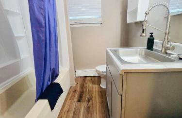 Suites on East Side near Whole Foods, Brown University, Miriam Hospital, MBTA, Downtown, - Foto 42