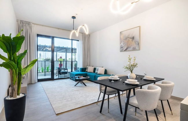 Sea View 2BR in Port de La Mer - Photo 4