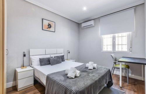 AH- Diseño y alma madrileña cerca a Plaza Mayor - Photo 7