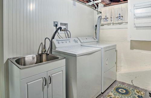 Lake Hopatcong Family Home with Boat Slip and Dock - Foto 27