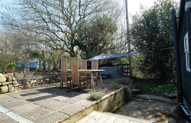 Merlins Cabin - 2 Bed - Blaen Cedi Farm - Foto 16