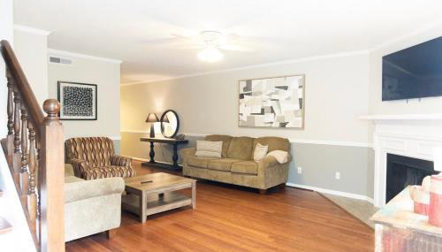 2 Bedroom Townhouse Retreat 10 min to UA Stadium - Foto 4