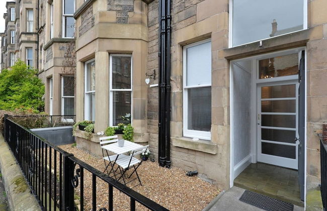 Chic 2 Bedroom Apartment near Old Town - Foto 1