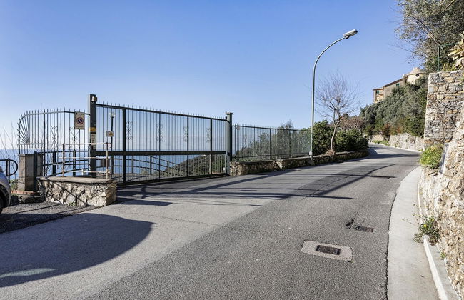 Seaview Apartment With Garden in Recco by Wonderful Italy - Photo 6