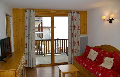 Appartement 6 places aux pieds des pistes avec piscine, wifi et parking privé, salle de bain refaite à neuf - Foto 7