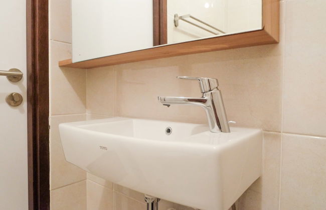 Modern Studio @ Mustika Golf Apartment - Photo 24