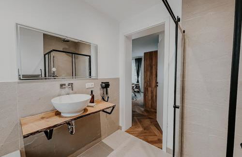 Exclusive penthouse apartment 5 with balcony & parking - Foto 10