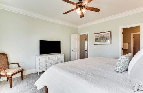 Summerville Historic Bungalow with Hot Tub - Foto 12