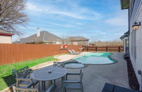 Pearl White Dream Home With Private Pool & Theatre - Foto 45