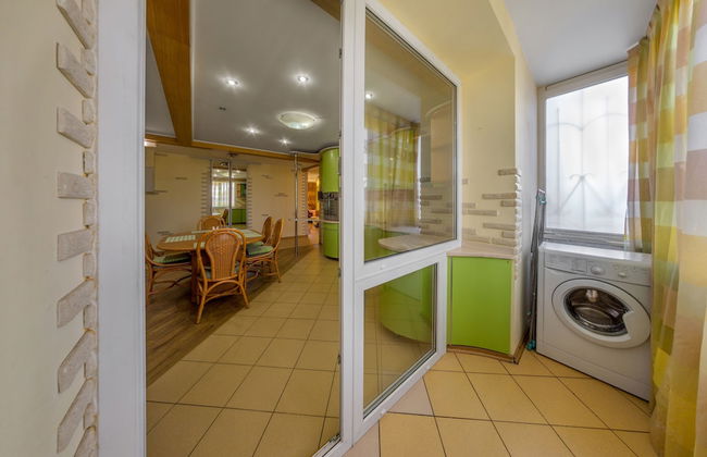 InnHome Apartments on Vorovskogo 36b - Photo 22