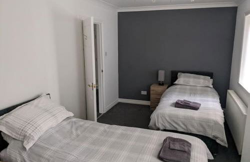 Teith court apartment with private parking. - Foto 6