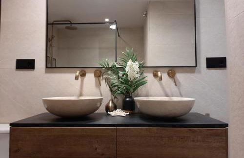 Sol y Malaga - Designer Duplex con Terraza y Parking - Photo 16