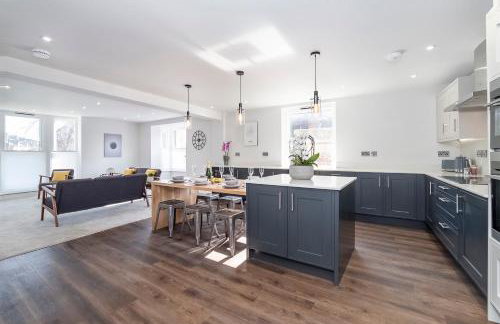 The Old Hotel - Photo 64