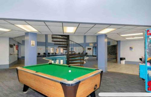 Beechside Breeze Luxury Condo with Pool Hot tub - Foto 30