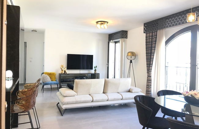 New Luxurious 2BR front old city Legacy - Photo 8