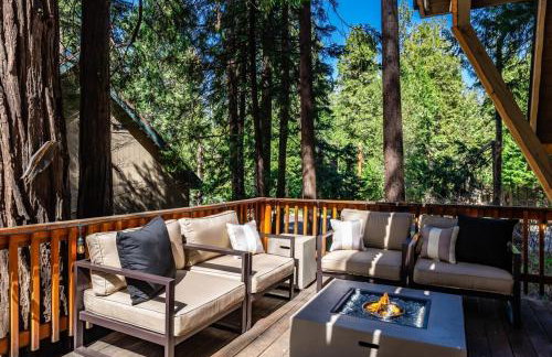 HB Hideaway Boho Treehouse Vibes in the Pines - Foto 13