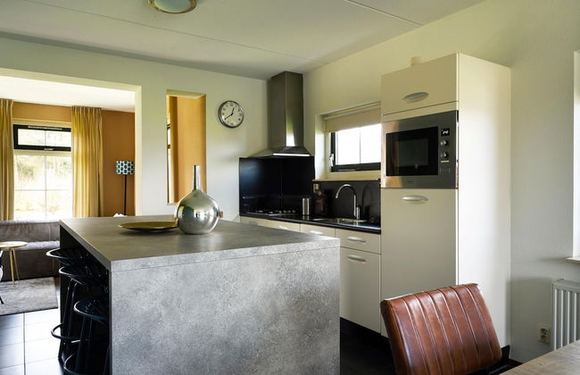 House With Sauna, Outdoor spa and Pedal Boat in Vlagtwedde - Photo 65