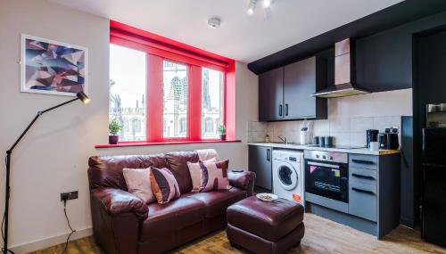 Modern 2BR near Wigan Town Centre - Foto 2